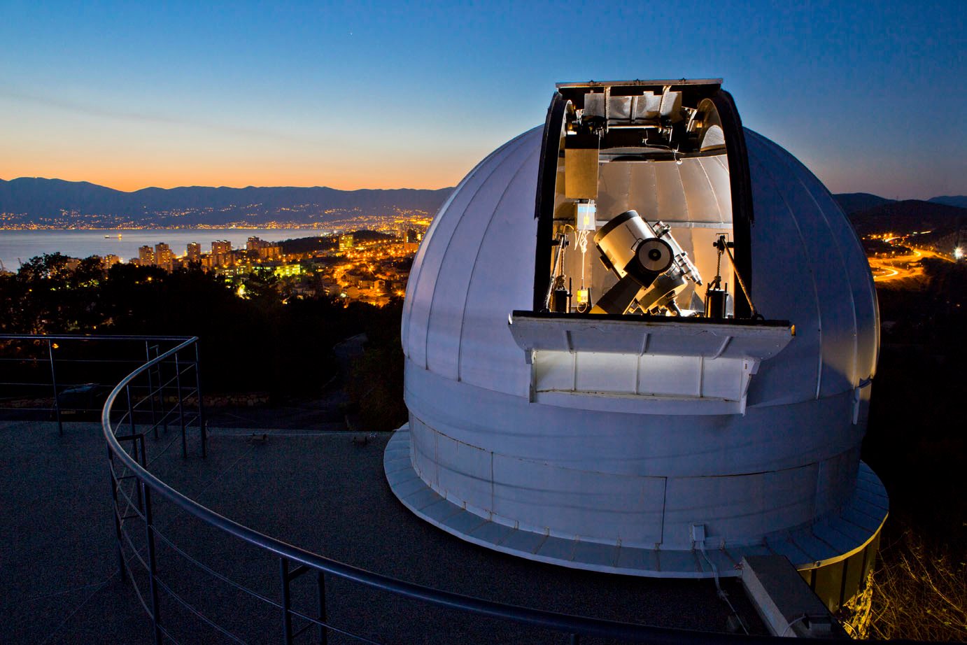 Zvjezdarnice Acr-teleskop