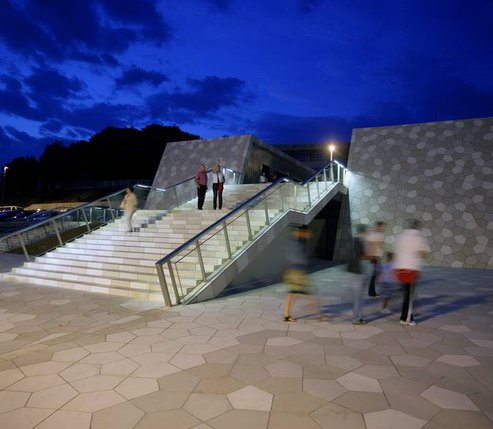 Public Square at the Centre Zamet