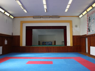 Hall area