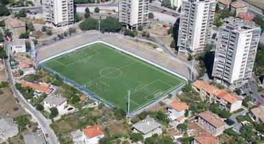 Football Pitch Robert Komen