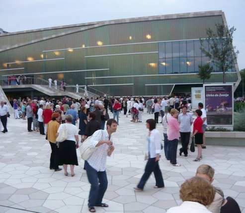 Public Square at the Centre Zamet